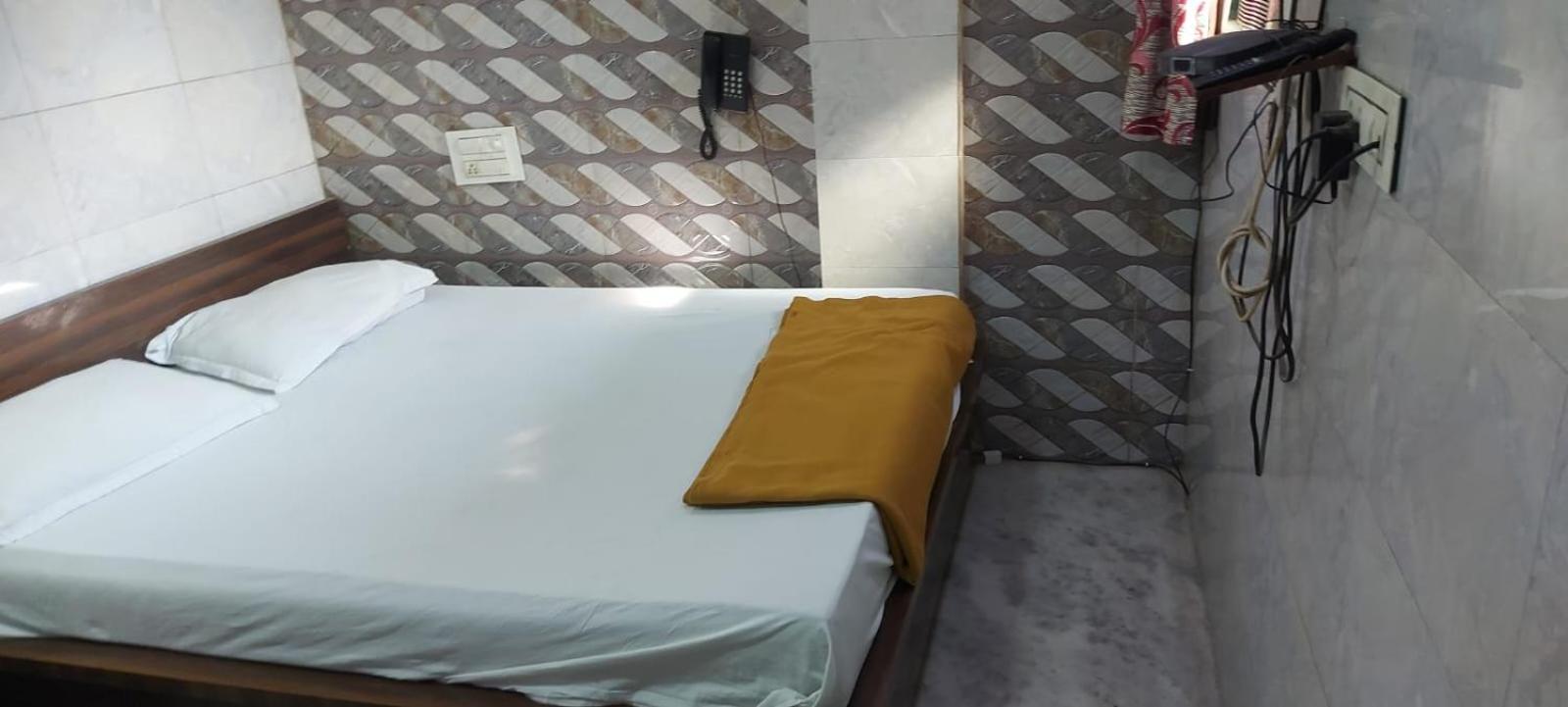 Glitz Hotels Sai Guest House - Nr Inorbit Mall Vashi Navi Mumbai Exterior photo