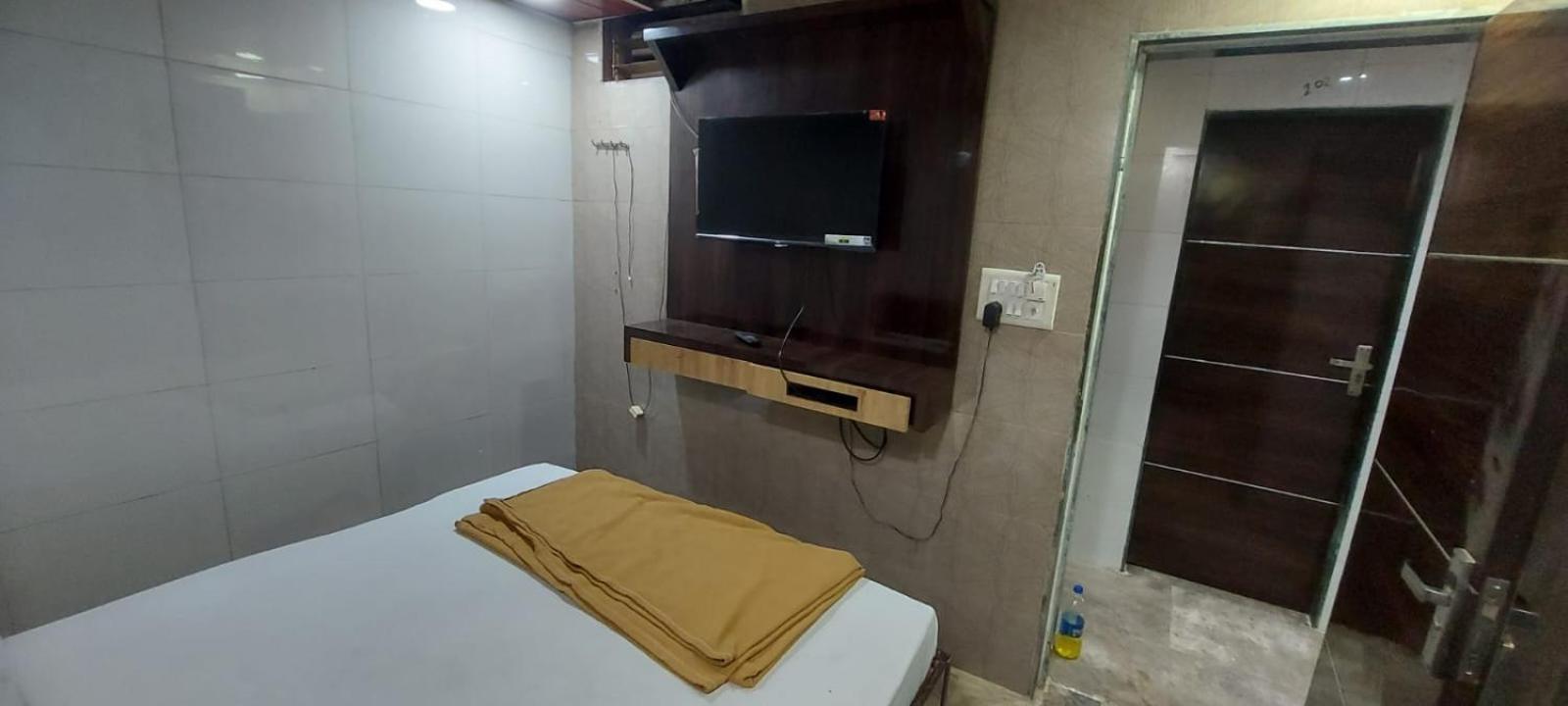 Glitz Hotels Sai Guest House - Nr Inorbit Mall Vashi Navi Mumbai Exterior photo