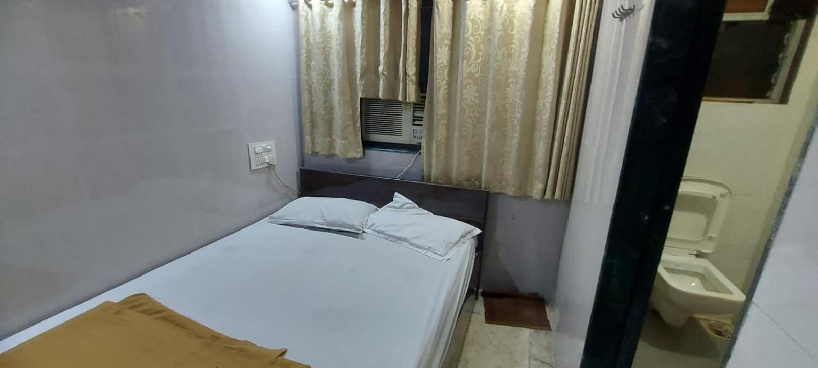 Glitz Hotels Sai Guest House - Nr Inorbit Mall Vashi Navi Mumbai Exterior photo